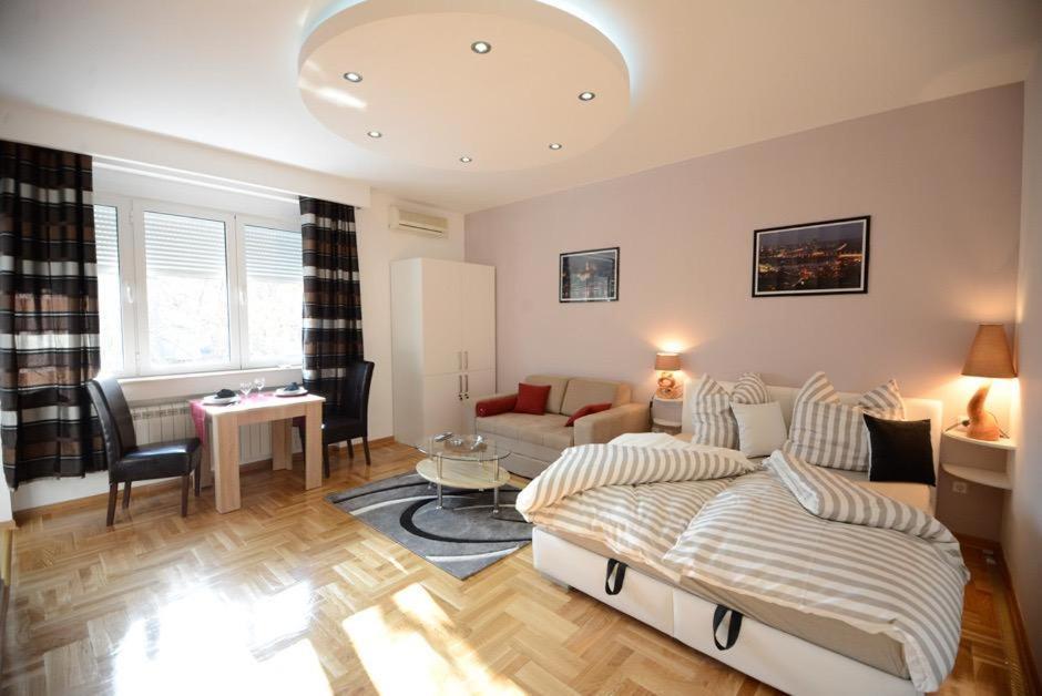 Politika Apartment Belgrade Exterior photo